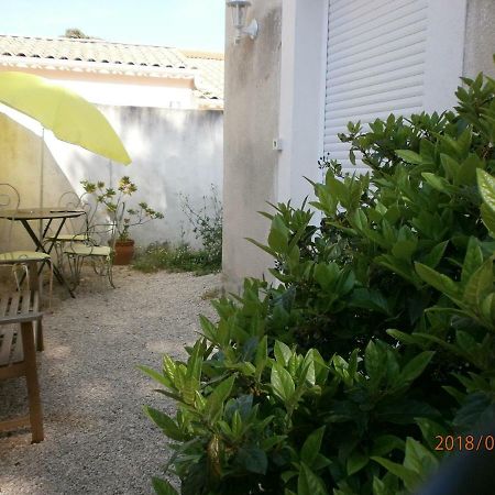 Studio Equipe Avec Jardin+Parking A La Plage... Ла Сиота Екстериор снимка