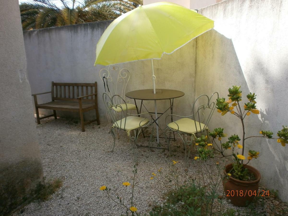 Studio Equipe Avec Jardin+Parking A La Plage... Ла Сиота Екстериор снимка